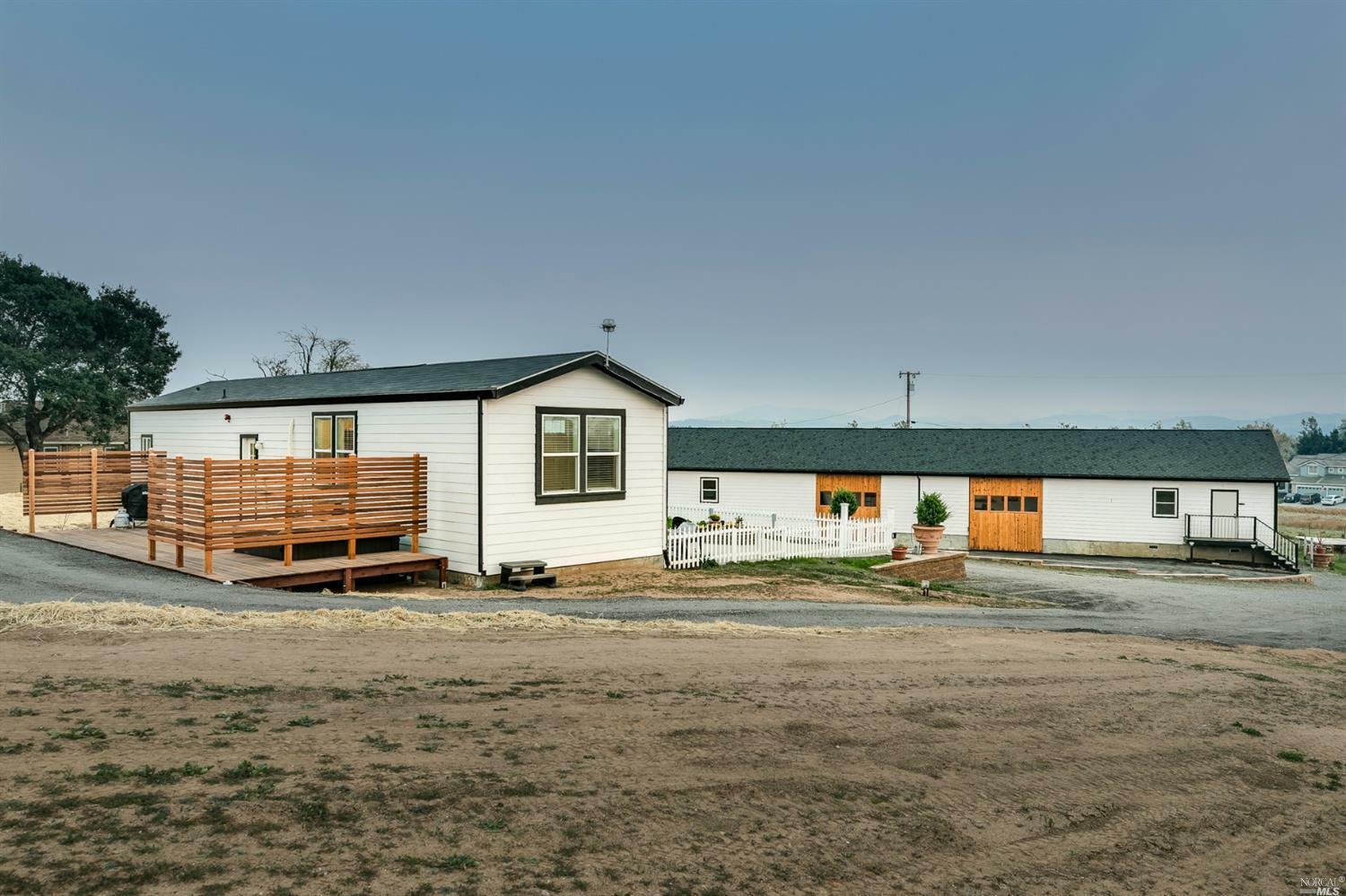 Property Photo:  772 Corona Road  CA 94954 