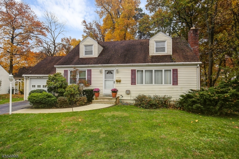 Property Photo:  422 South Ave  NJ 07023 