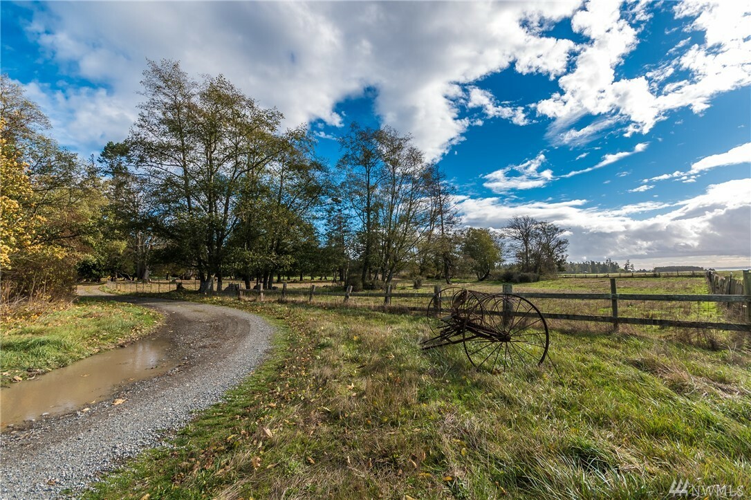 Xxx Field View Lane  Coupeville WA 98239 photo