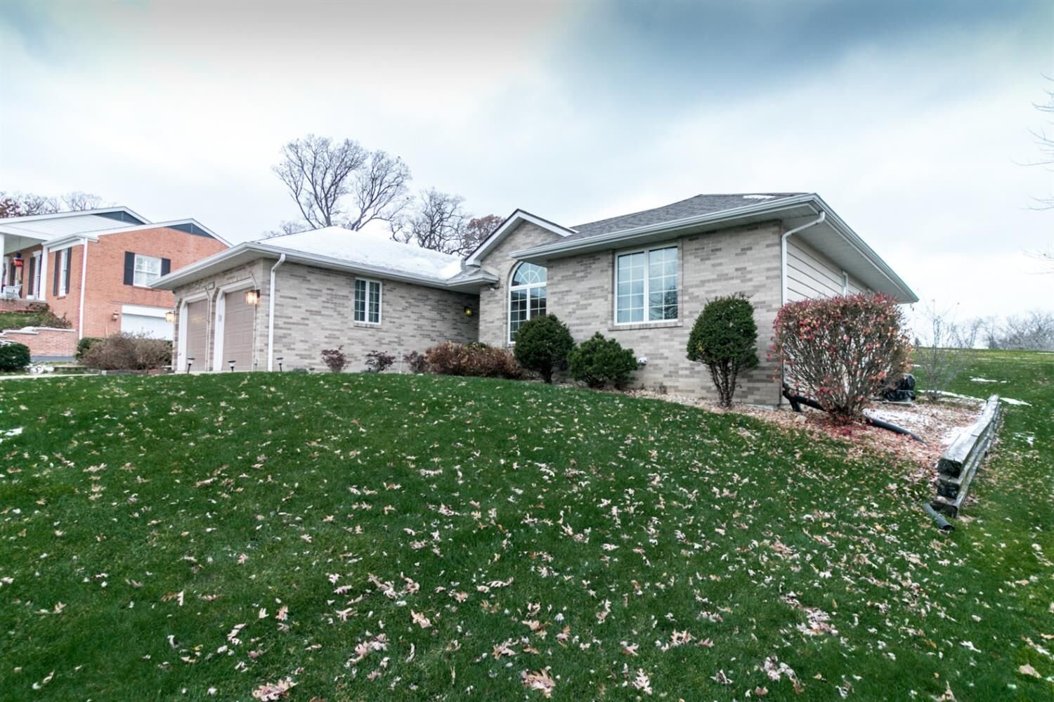 Property Photo:  1142 Sunnyslope Drive  IN 46307 