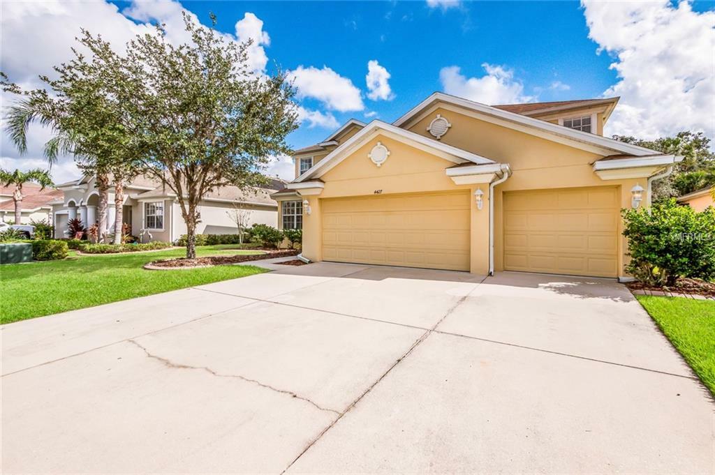 Property Photo: 4427 85th Avenue Circle E FL 34219