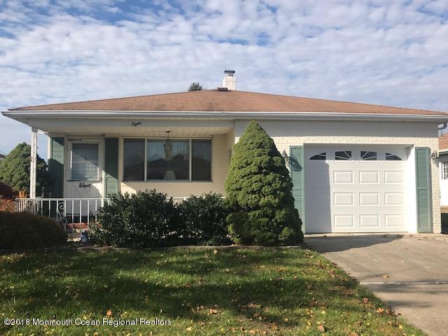 Property Photo:  8 Nelson Court  NJ 08757 