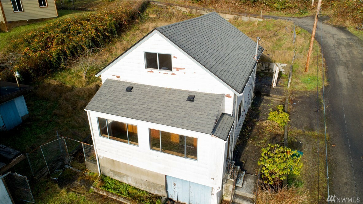 Property Photo: 909 Rayonier Ave WA 98550