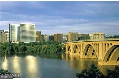 Property Photo:  1111 19th Street N 1807  VA 22209 