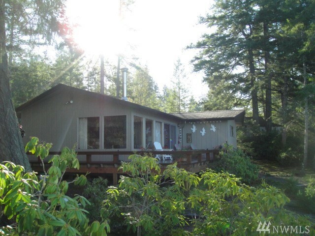 Property Photo:  31 E Howard Cove Lane  WA 98584 