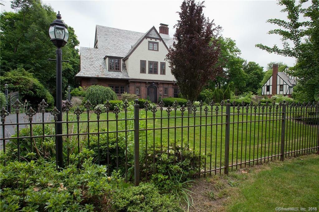 Property Photo: 86 Bloomfield Avenue CT 06105
