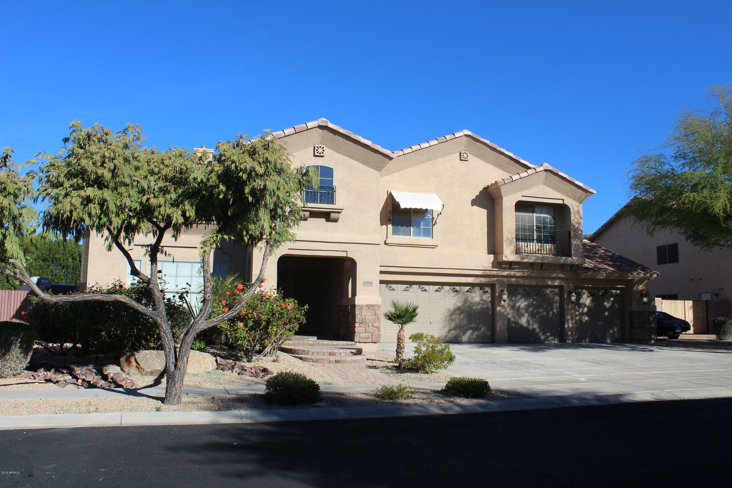 Property Photo: 2424 W Woburn Lane AZ 85085