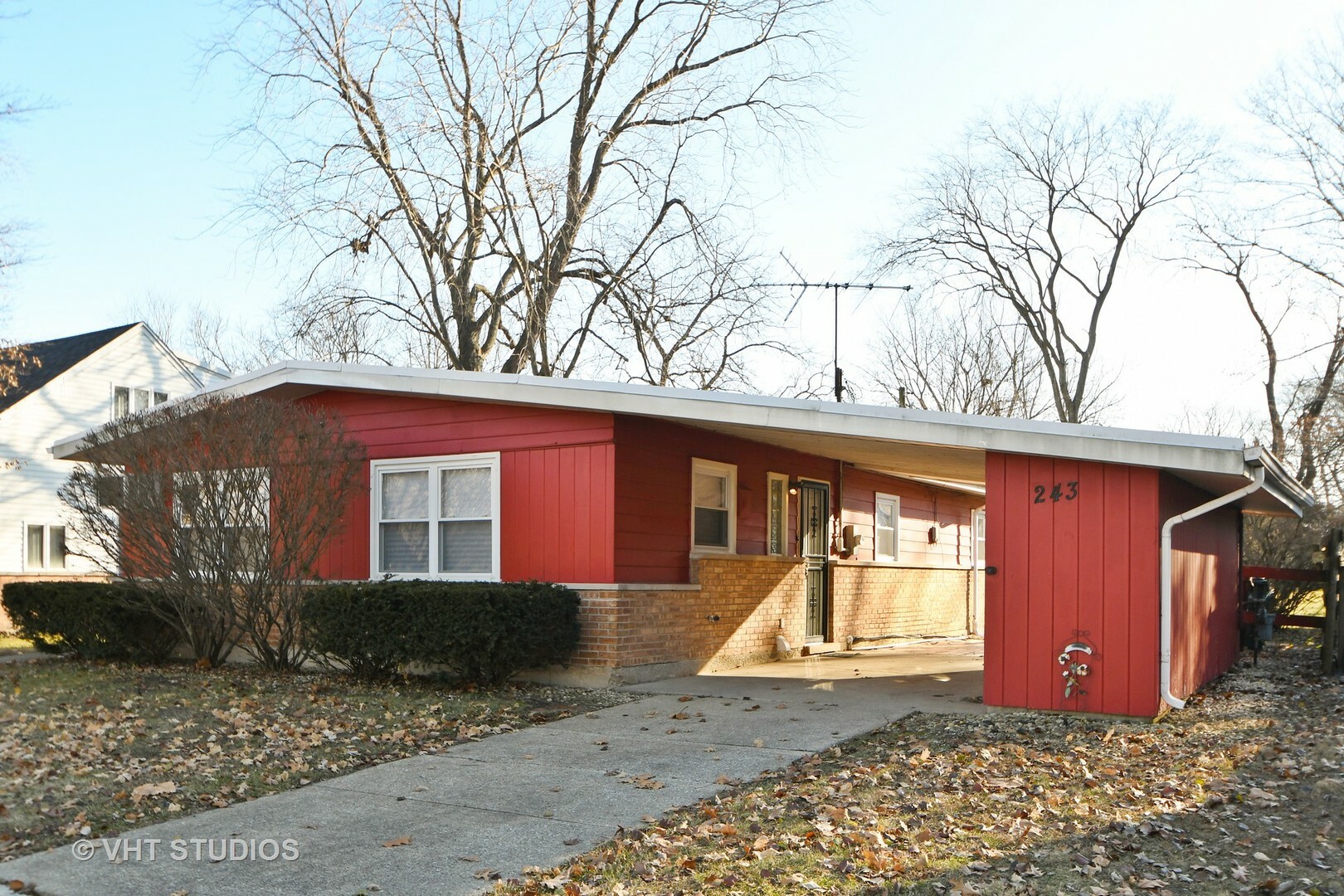 Property Photo:  243 Somonauk Street  IL 60466 