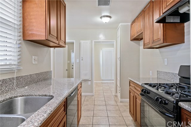 Property Photo:  19544 Hart Street  CA 91335 