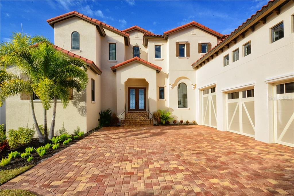 Property Photo: 212 Bird Key Drive FL 34236