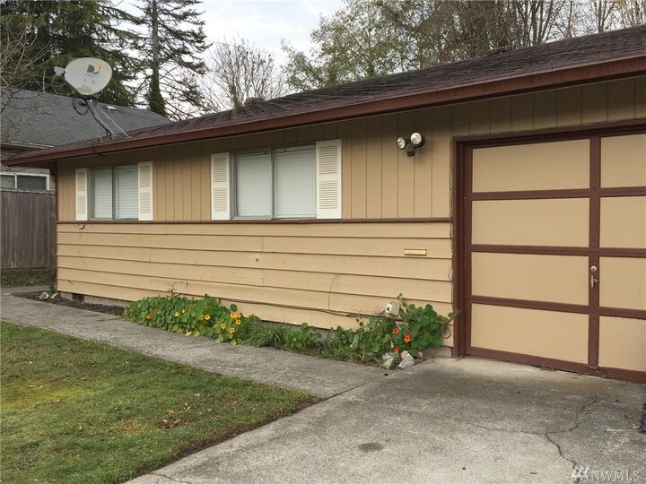 Property Photo: 232 Lauridsen Blvd WA 98362