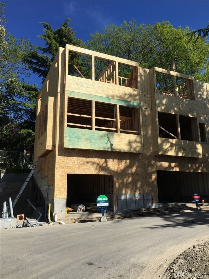 Property Photo:  2157 9th Ave W 7  WA 98119 