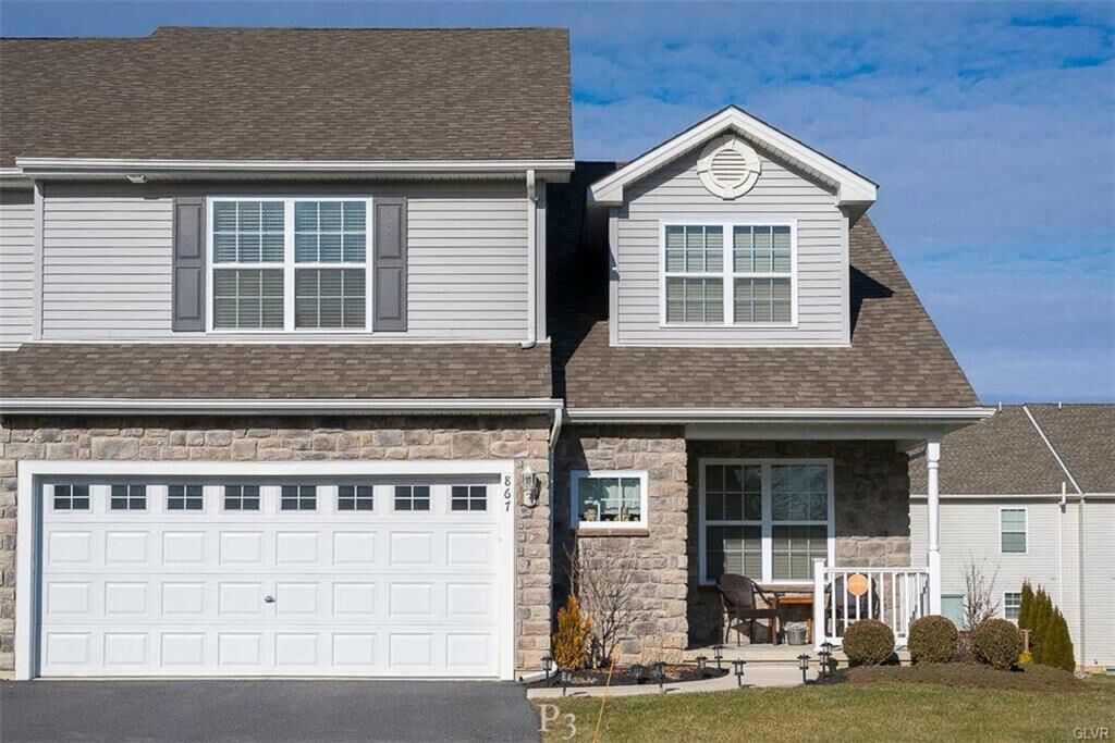 Property Photo:  867 South Fork Drive  PA 18040 