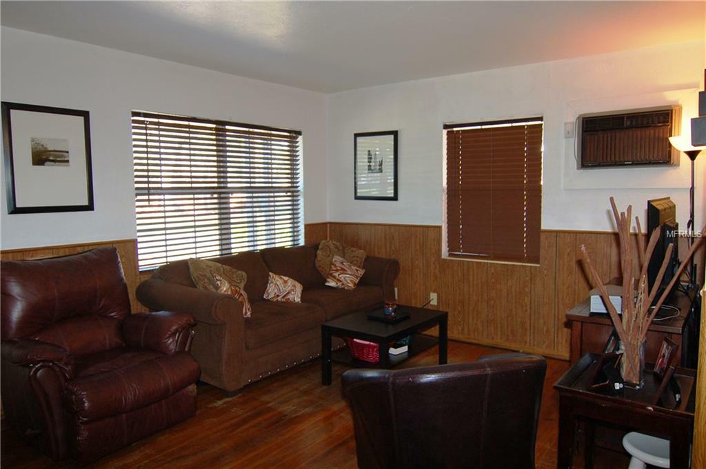Property Photo: 1247 Emeralda Road FL 32808