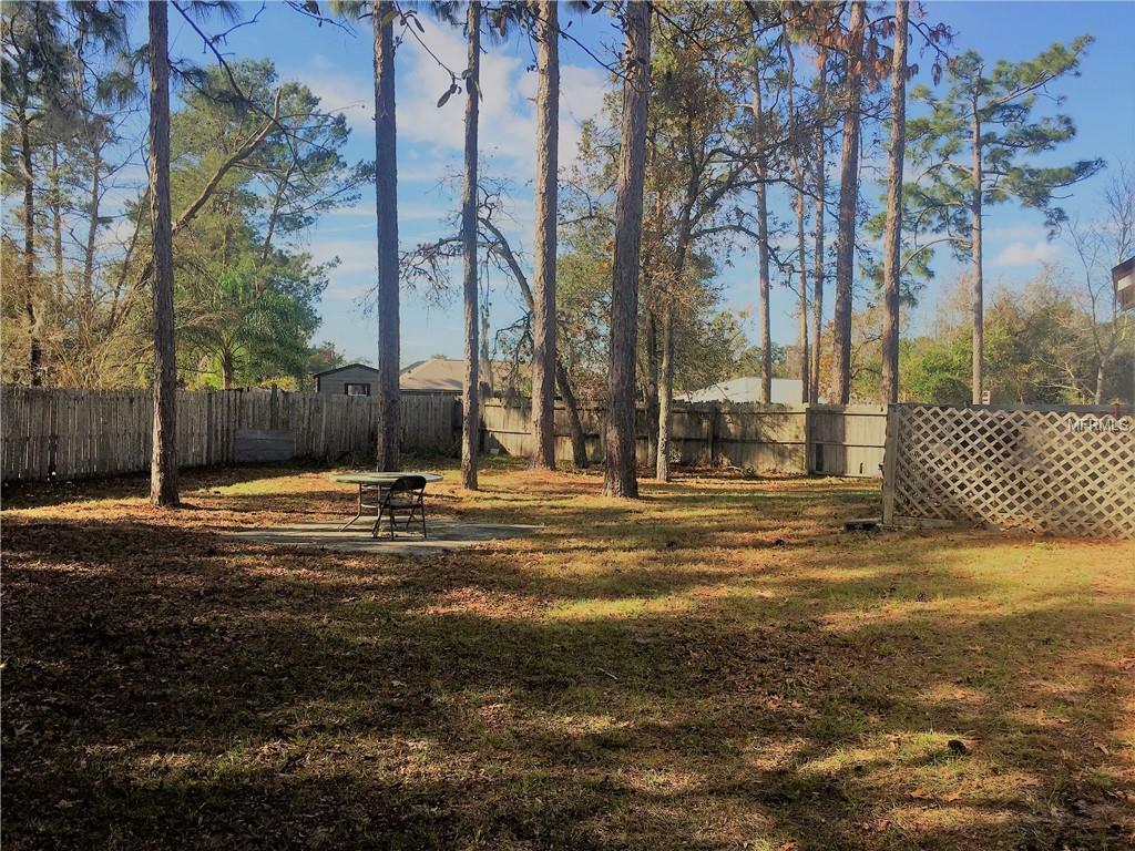 Property Photo:  2910 Snow Drive  FL 32738 