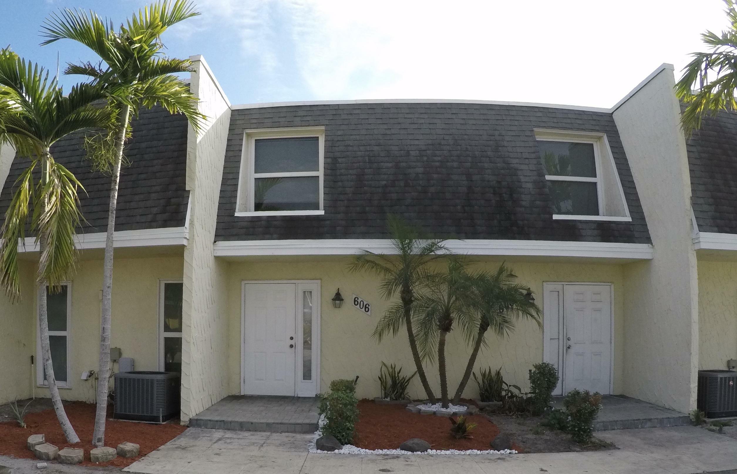 Property Photo:  606 SW 1st Street 606  FL 33435 