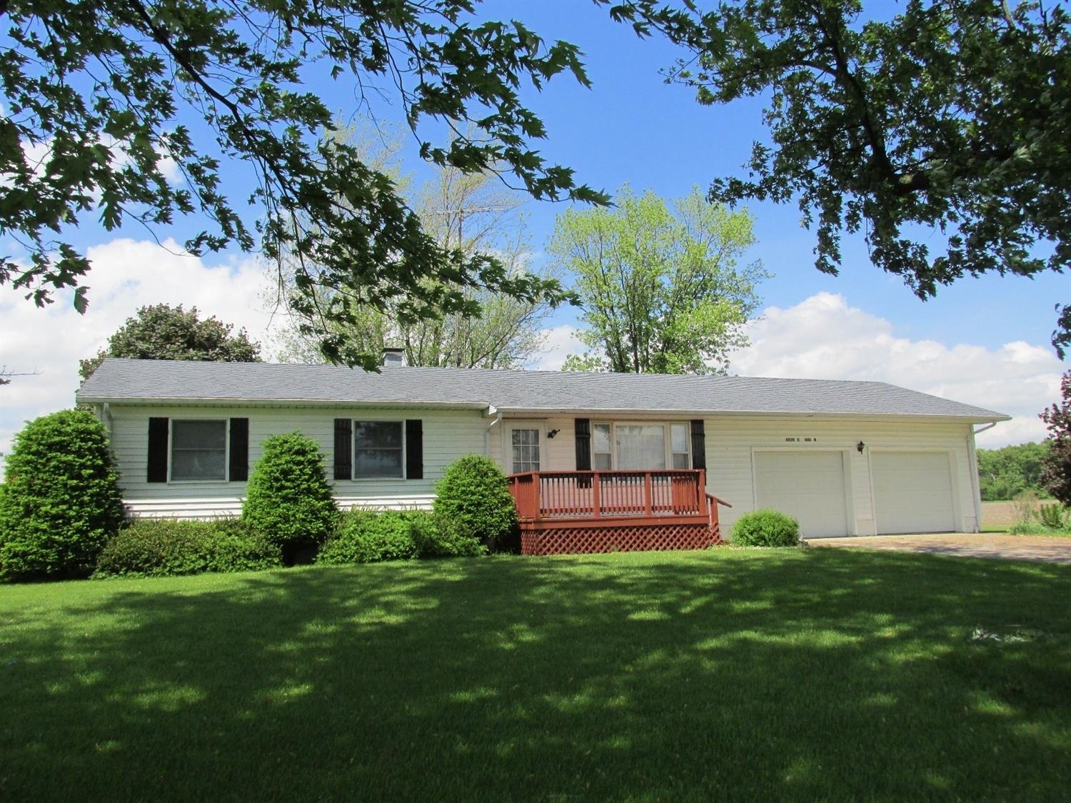 Property Photo: 6820 E 600 North IN 46532