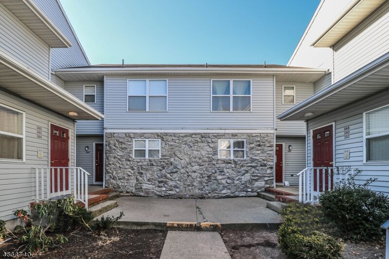 Property Photo: 386 Keswick Dr 386 NJ 08854