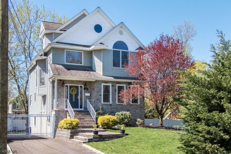 Property Photo:  804 Columbus Ave  NJ 07090 