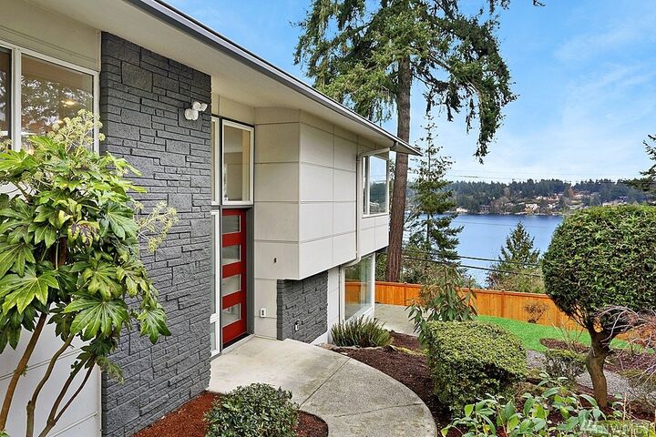 3050 90th Place SE  Mercer Island WA 98040 photo