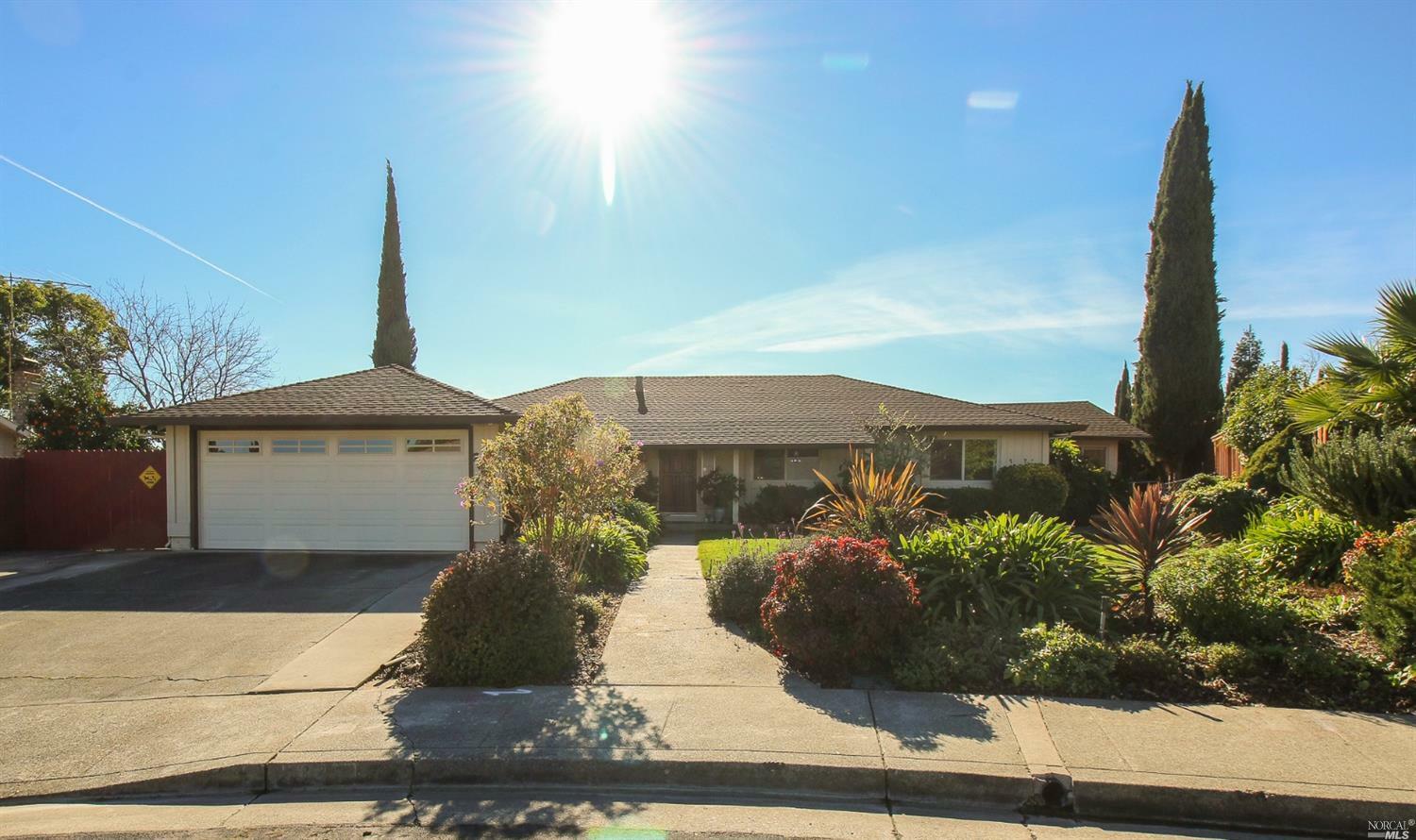 Property Photo: 2925 Owens Court CA 94534