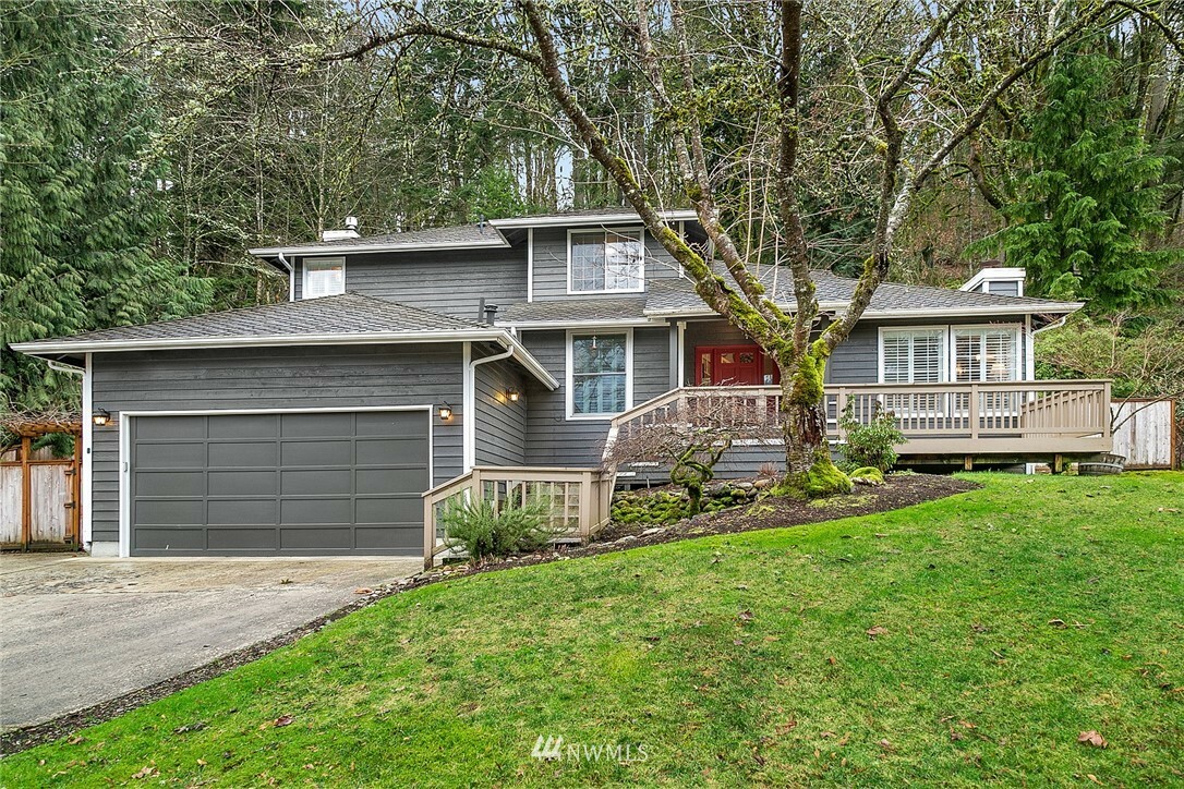 Property Photo:  20623 SE 136th Street  WA 98027 