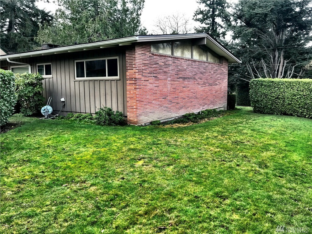 Property Photo: 1500 11th St S WA 98274