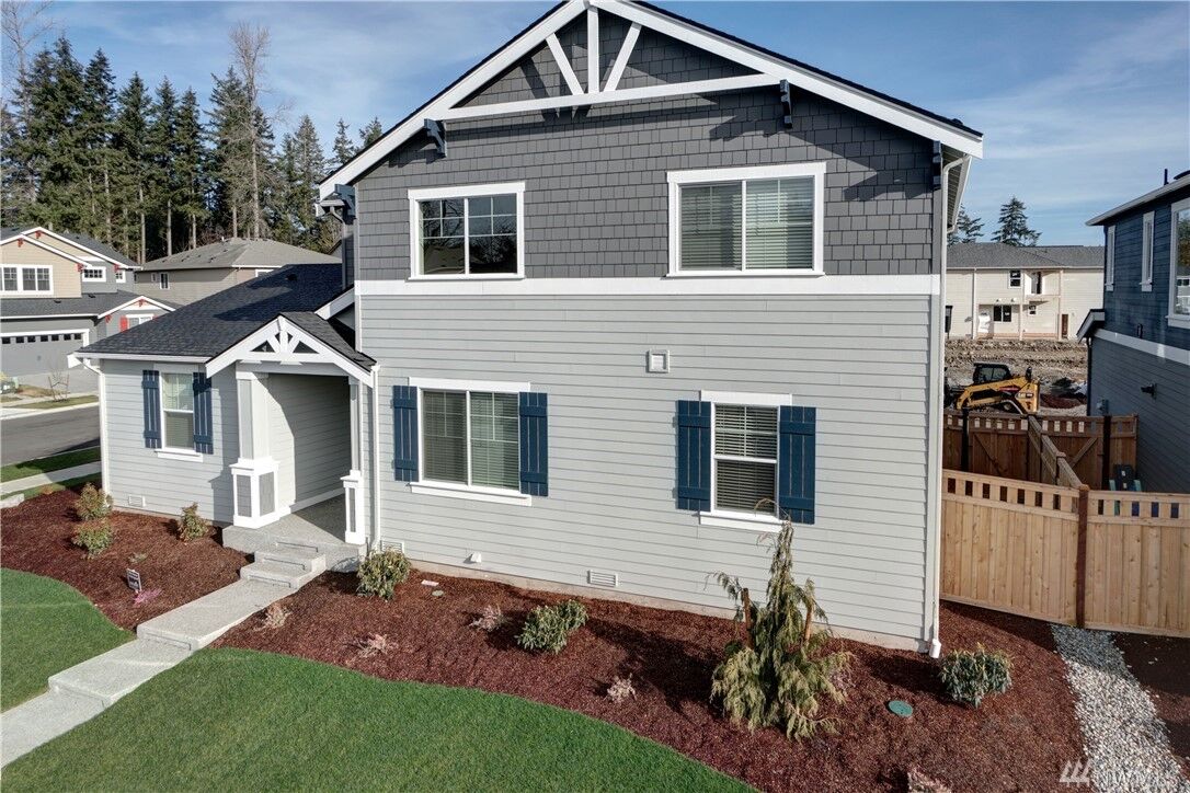 Property Photo:  17817 132nd St Ct E  WA 98391 