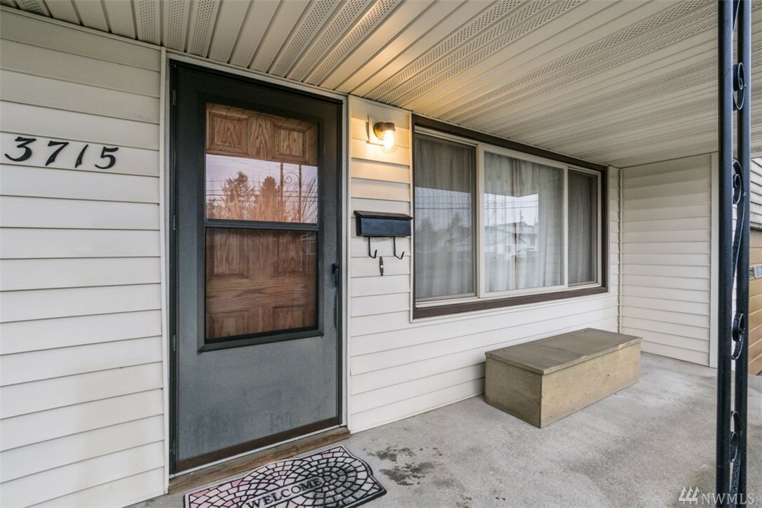 Property Photo:  3715 S 15th St  WA 98405 