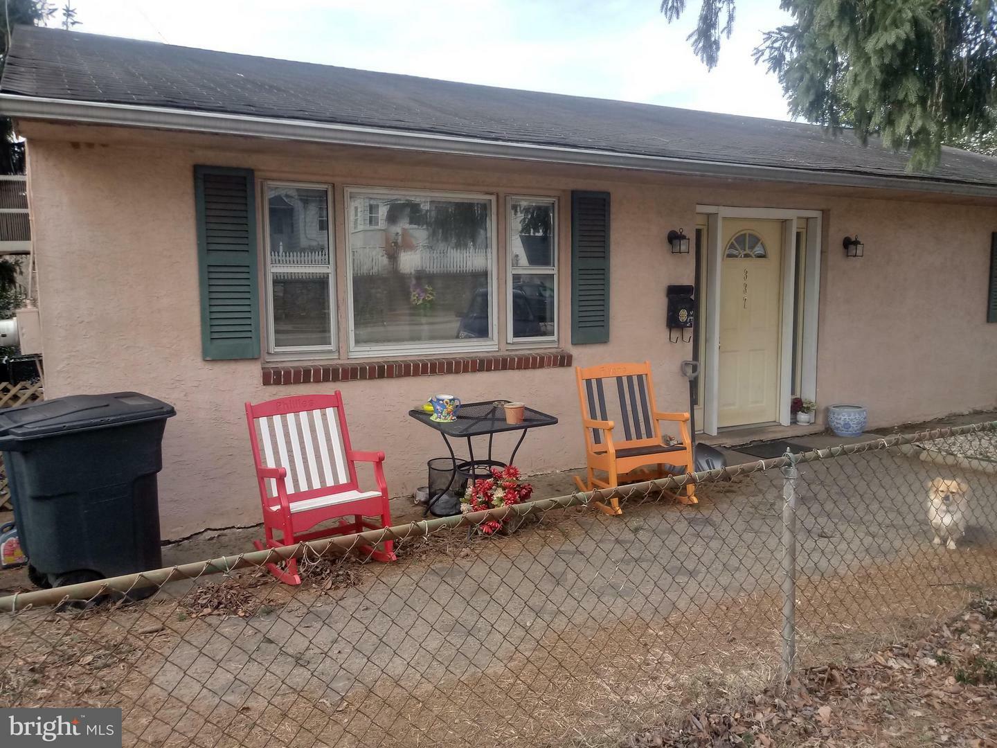Property Photo: 337 W 6th Avenue N PA 19428