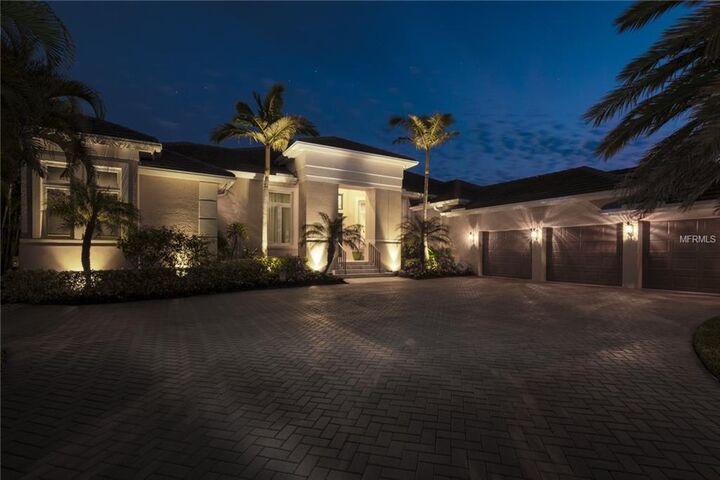 Property Photo:  1400 John Ringling Parkway  FL 34236 