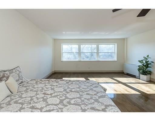 Property Photo:  1600 Beacon St 504  MA 02446 