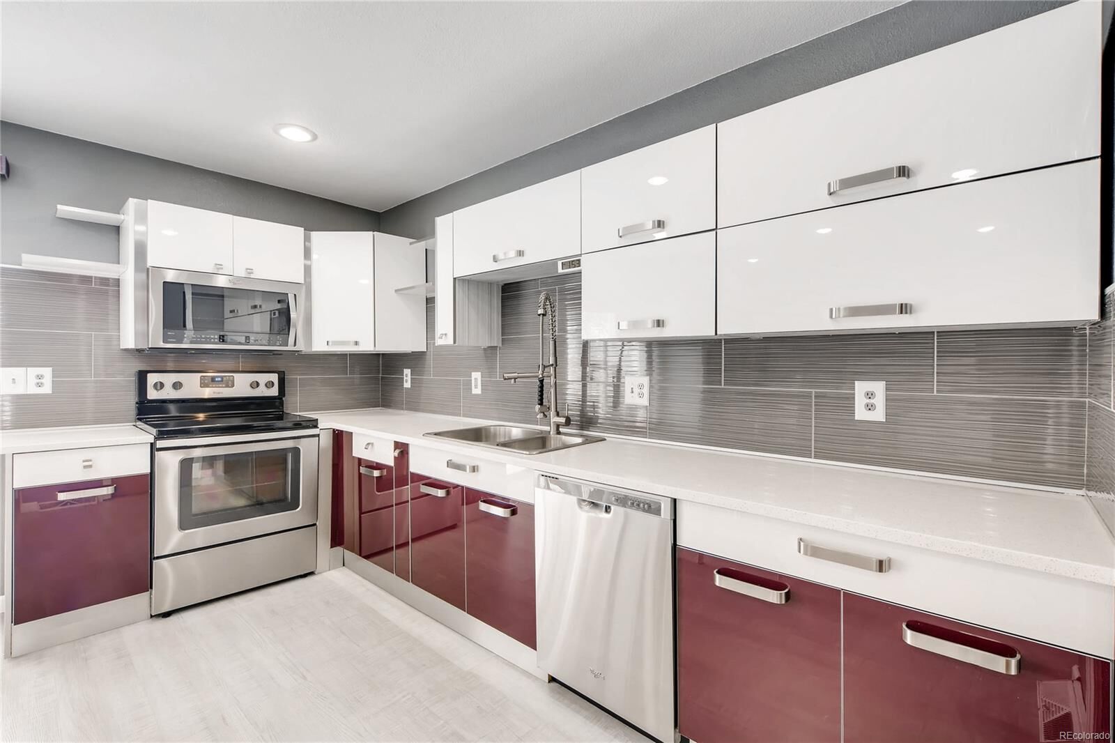 Property Photo: 2868 South Oswego Court CO 80014