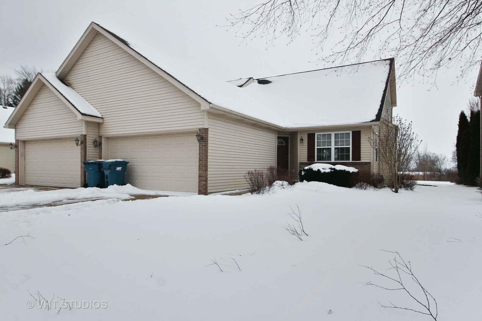 Property Photo:  1486 Timber Ridge Court  IL 60901 