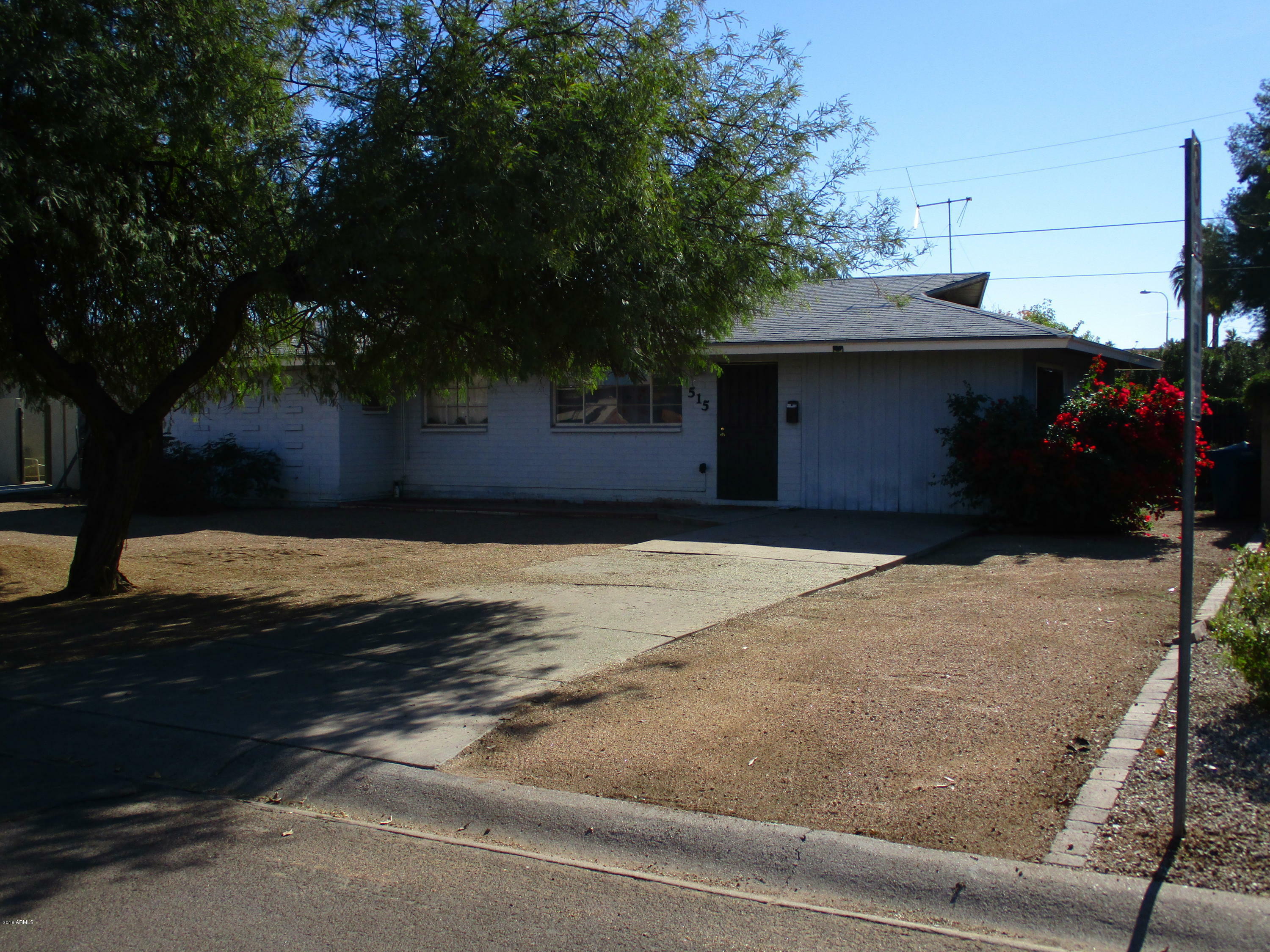 Property Photo:  515 E Vista Del Cerro Drive  AZ 85281 