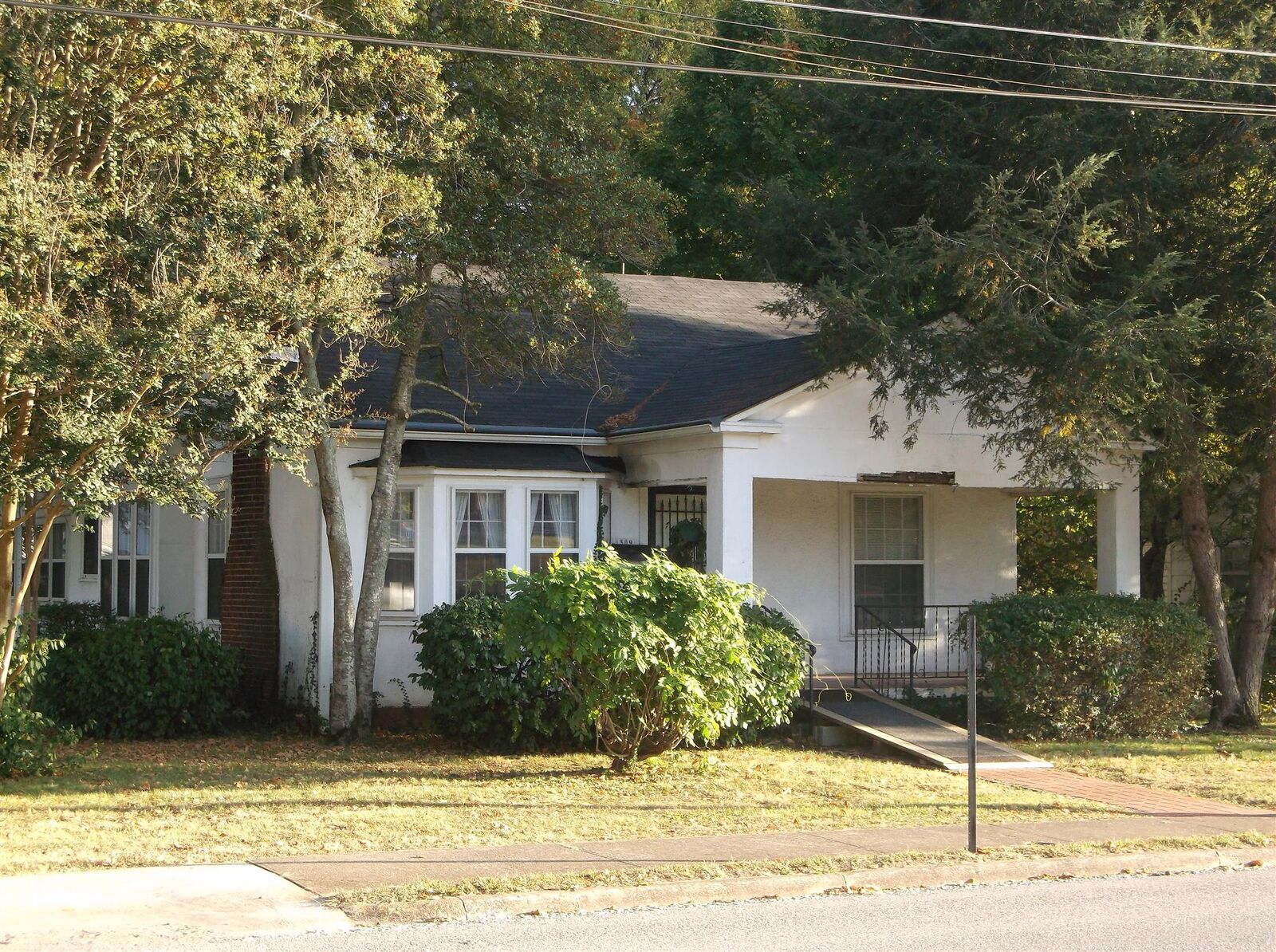 Property Photo: 309 1st Ave SW TN 37398