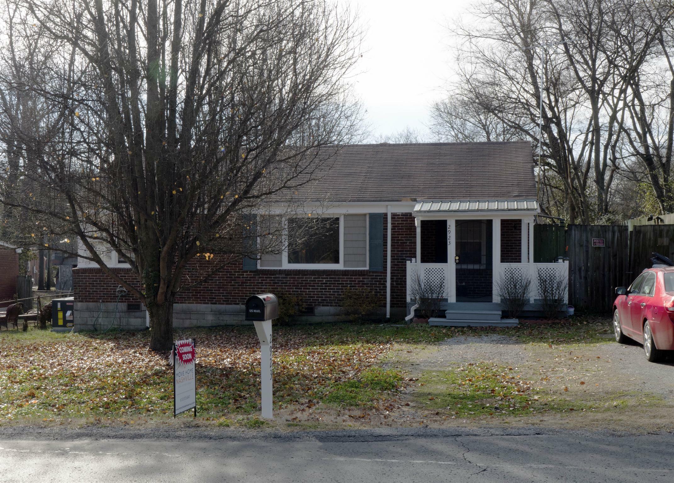 Property Photo:  2923 Lakeland Dr  TN 37214 