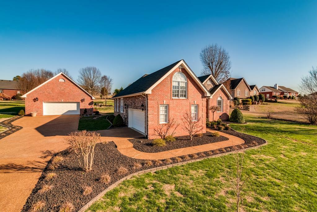 Property Photo: 1223 Bates Rd TN 37087