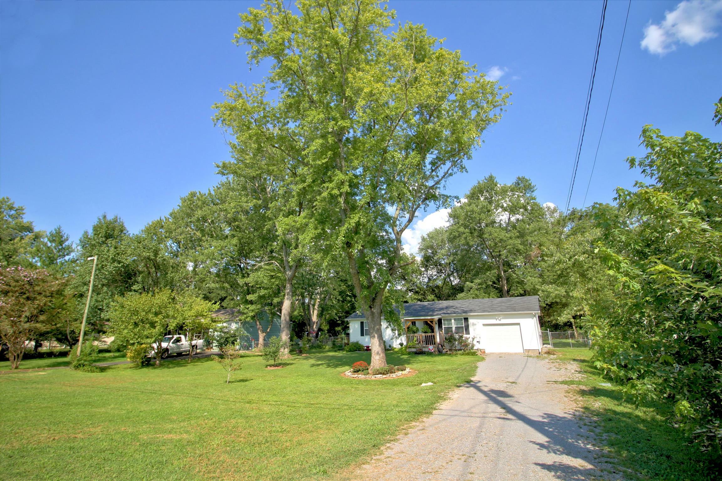 Property Photo:  142 Sullivan Trl  TN 37086 