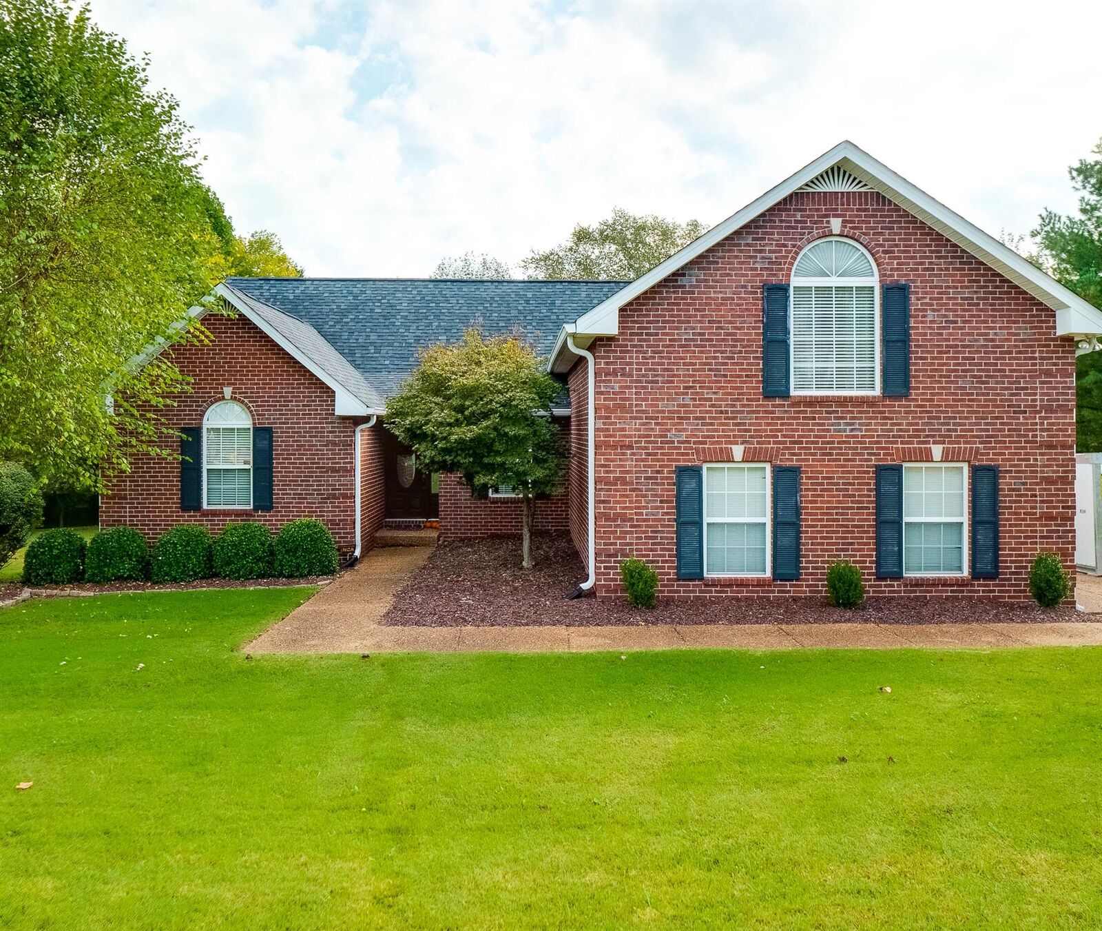 Property Photo:  1511 Brookstone Cir  TN 37122 