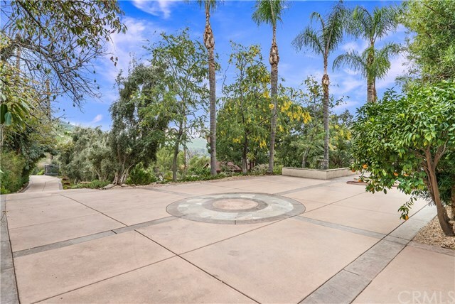 Property Photo: 401 E Blaine Street CA 92507