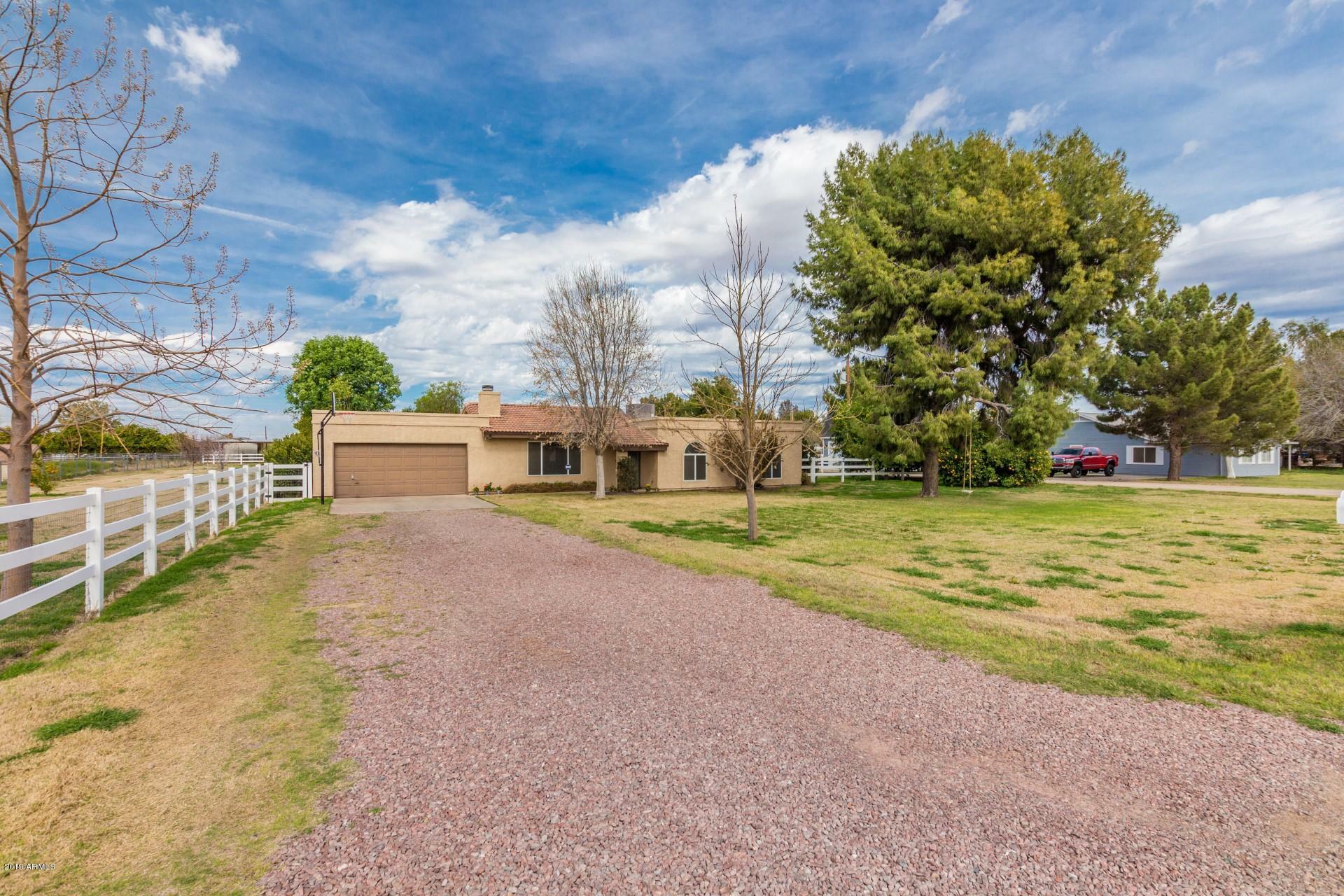 Property Photo:  18632 E Via De Arboles --  AZ 85142 