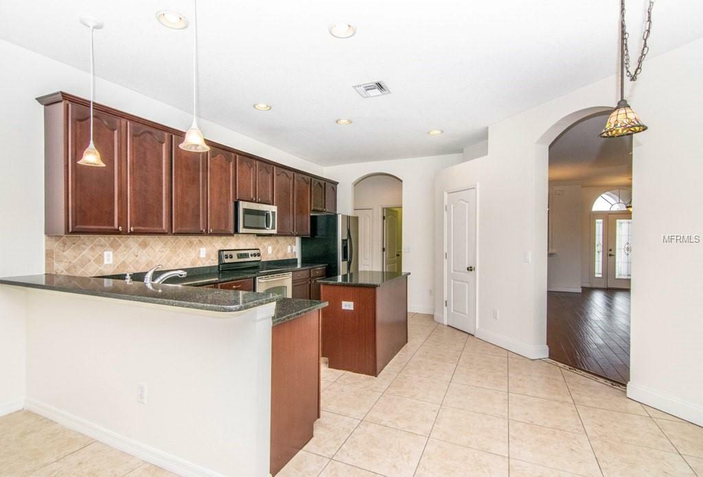 Property Photo:  1514 Bonita Bluff Court  FL 33570 