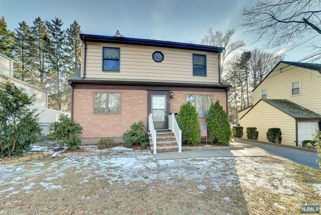 Property Photo:  295 Midland Avenue  NJ 07661 