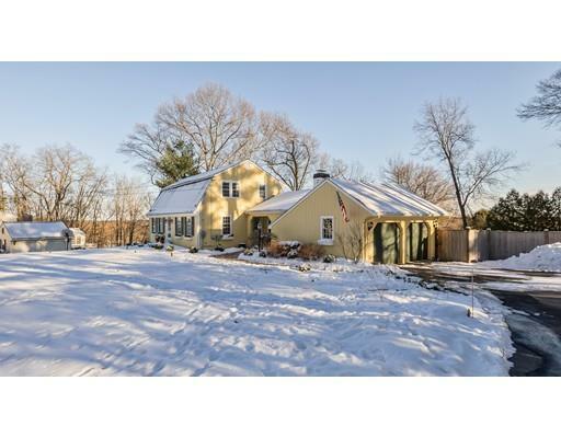 Property Photo:  8 Knob Hill Rd  MA 01824 