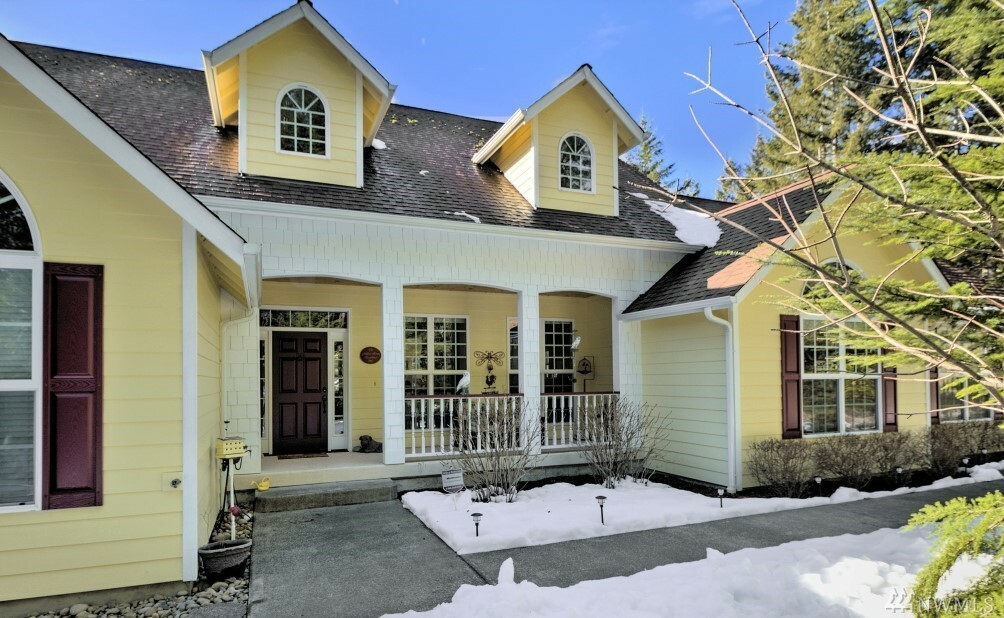 Property Photo: 451 E Snowy Owl Dr WA 98584