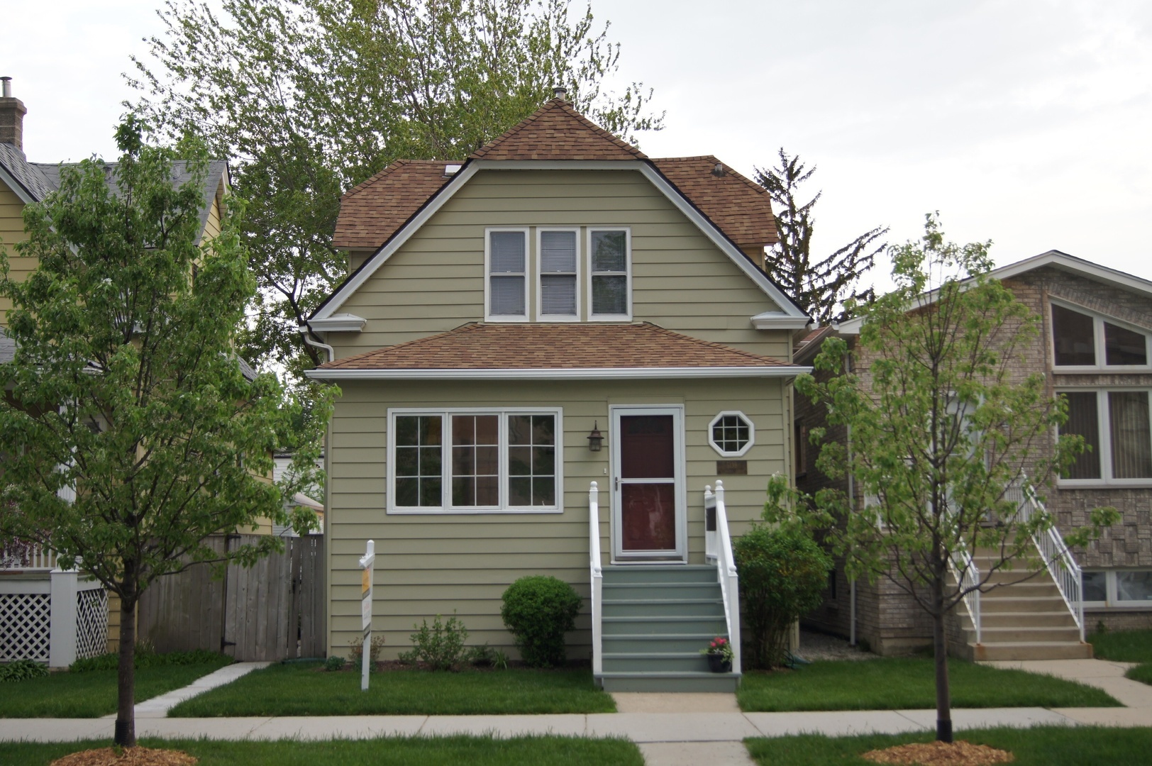 Property Photo: 5135 West Argyle Street IL 60630