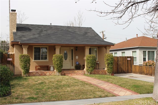 Property Photo: 5101 Enfield Avenue CA 91316
