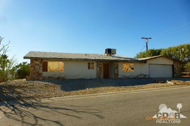 Property Photo:  10685 Smokewood Circle  CA 92240 