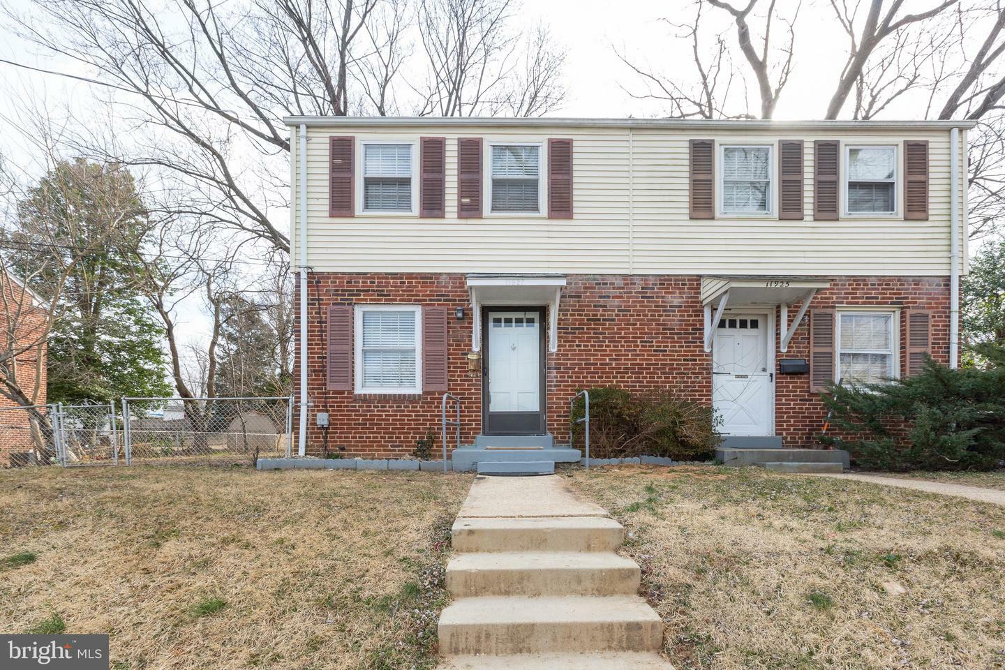 Property Photo:  11927 Centerhill Street  MD 20902 